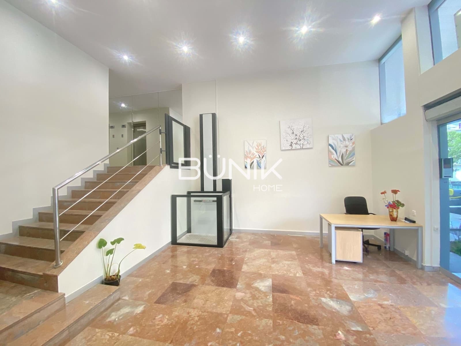 Toimisto vuokrattavana paikassa Barcelona kaupunki mukana 
autotalli - 4 285 € (Ref: 9875422)