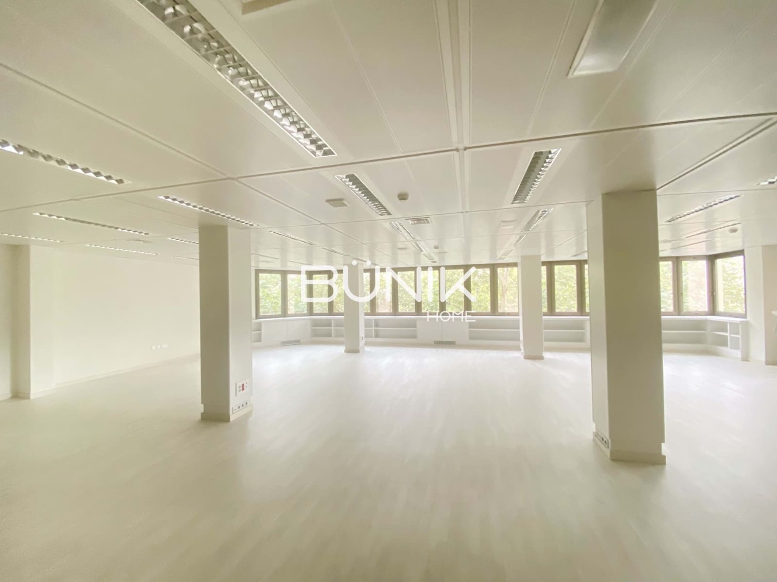 Toimisto vuokrattavana paikassa Barcelona kaupunki - 4 200 € (Ref: 9875423)