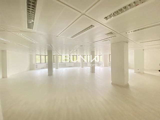 Kantoor te huur in Les Corts, Barcelona stad - € 4.200 (Ref: 9875423)