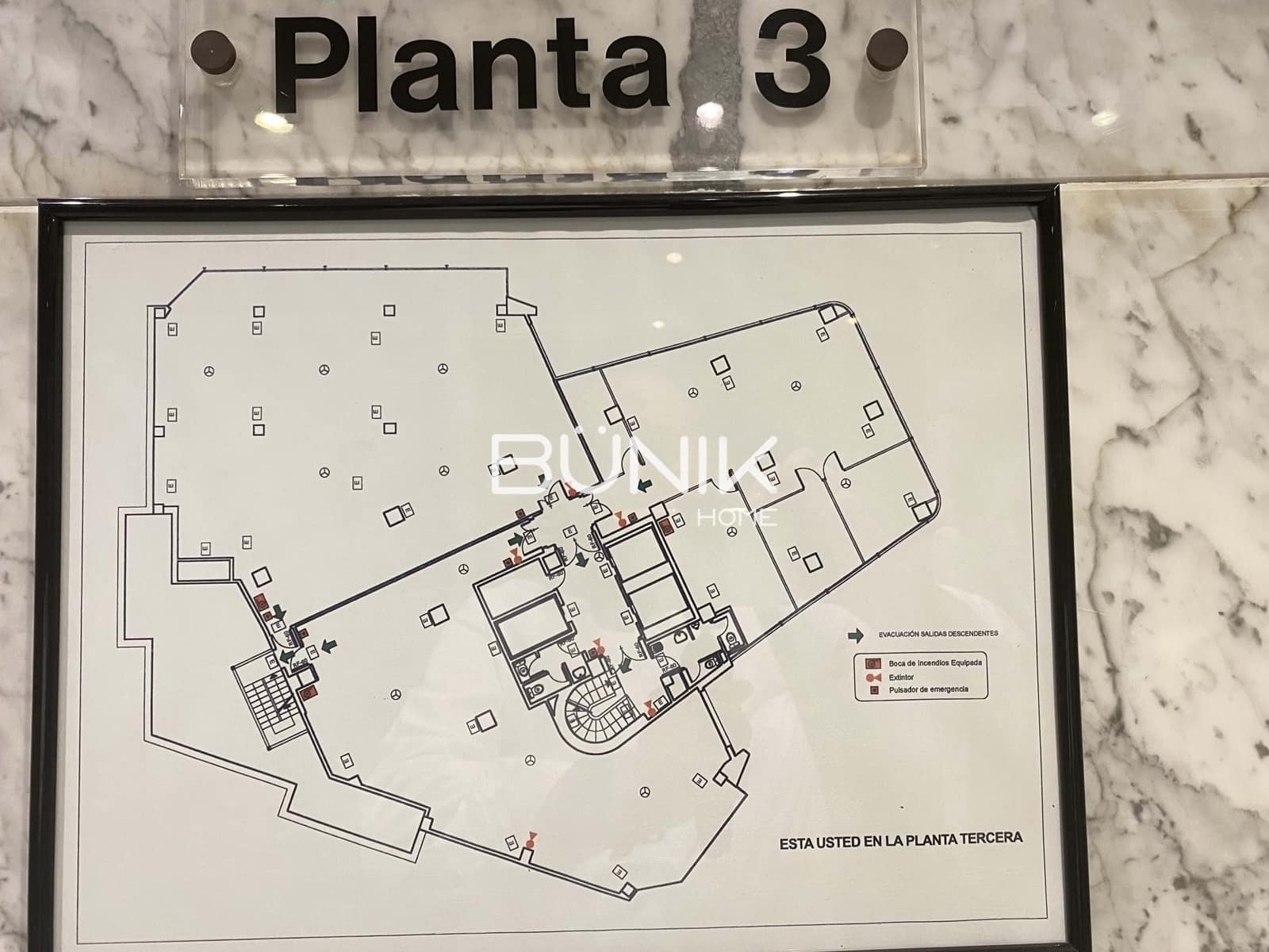 Toimisto vuokrattavana paikassa Barcelona kaupunki - 4 200 € (Ref: 9875423)