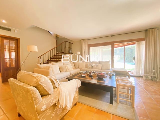 4 sovrum Villa till salu i Torrent med pool garage - 1 250 000 € (Ref: 9875424)