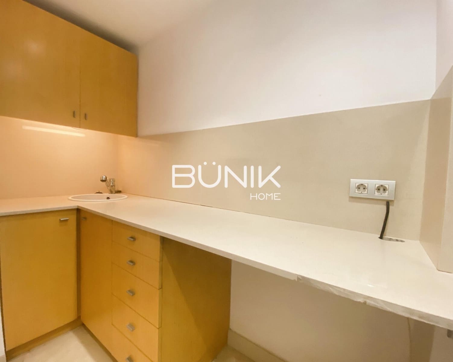 4 quarto Escritório para venda em Barcelona cidade - 520 000 € (Ref: 9877579)