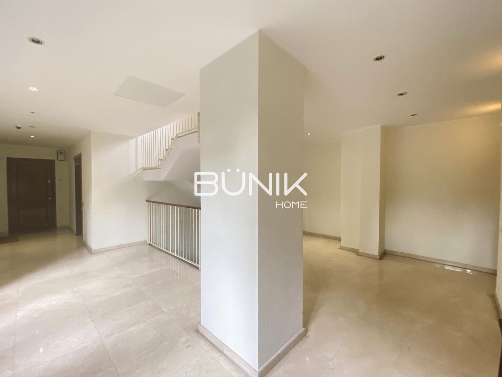 4 quarto Escritório para venda em Barcelona cidade - 520 000 € (Ref: 9877579)