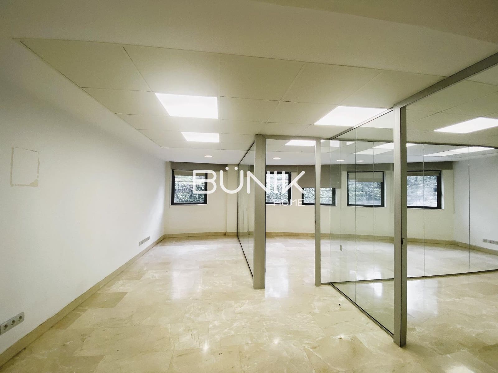 4 quarto Escritório para venda em Barcelona cidade - 520 000 € (Ref: 9877579)