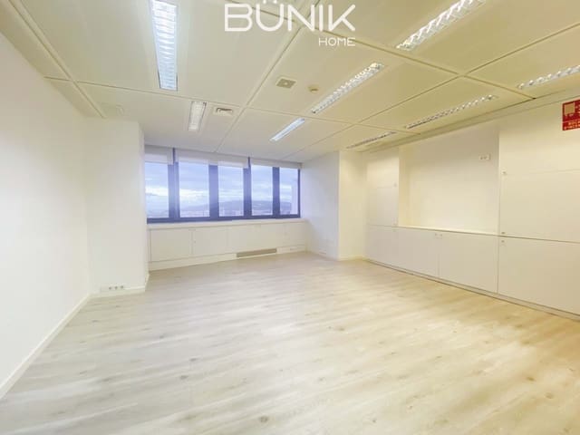 Kantoor te huur in Les Corts, Barcelona stad met garage - € 7.239 (Ref: 9884853)