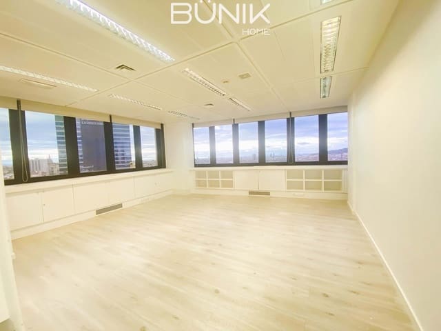 Kantoor te huur in Les Corts, Barcelona stad met garage - € 7.239 (Ref: 9884853)
