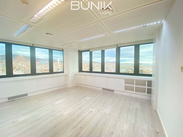 Kantoor te huur in Les Corts, Barcelona stad met garage - € 7.239 (Ref: 9884853)