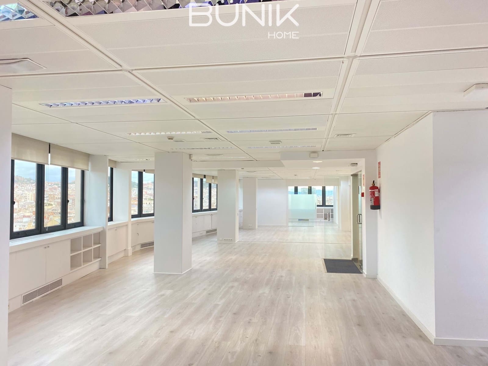 Kantoor te huur in Barcelona stad met garage - € 7.239 (Ref: 9884853)