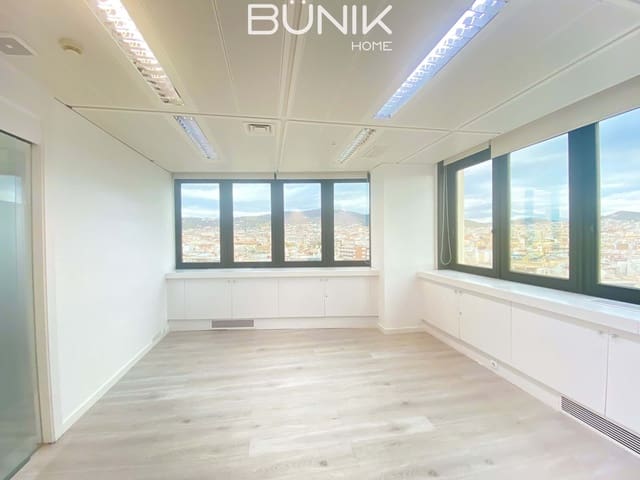 Kantoor te huur in Les Corts, Barcelona stad met garage - € 7.239 (Ref: 9884853)
