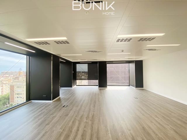 Kantoor te huur in Les Corts, Barcelona stad met garage - € 7.290 (Ref: 9884854)
