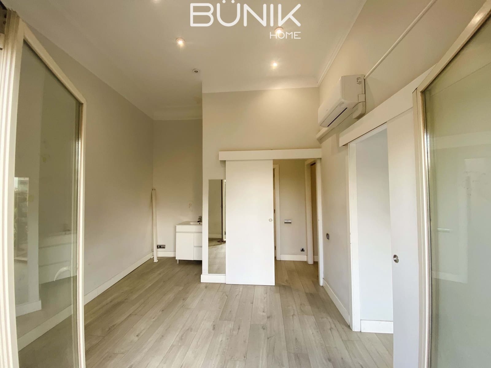 Kantoor te huur in Barcelona stad - € 2.700 (Ref: 9884855)