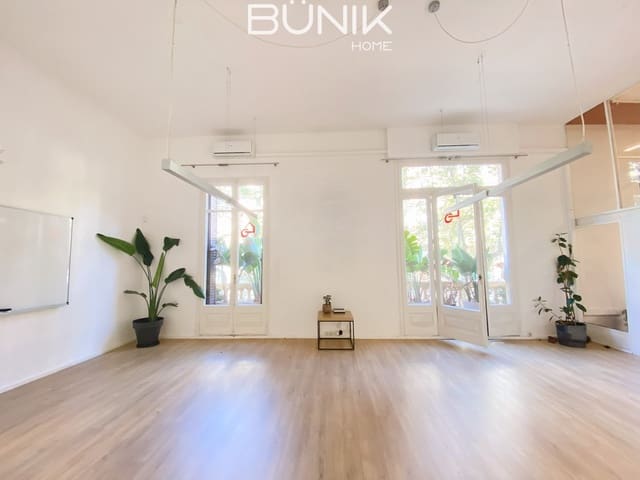 4 soveværelse Kontor til leje i L'Antiga Esquerra de L'Eixample, Barcelona by - € 2.350 (Ref: 9884856)