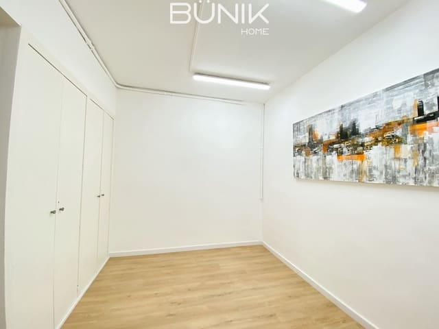 4 soveværelse Kontor til leje i L'Antiga Esquerra de L'Eixample, Barcelona by - € 2.350 (Ref: 9884856)