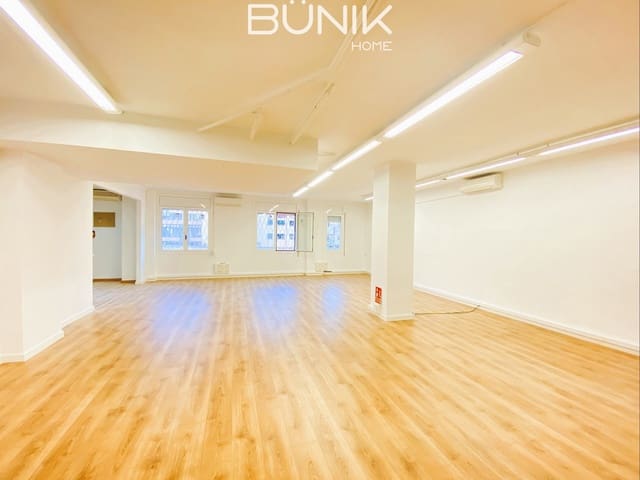 Kontor til leje i La Nova Esquerra de L'Eixample, Barcelona by - € 1.500 (Ref: 9884859)