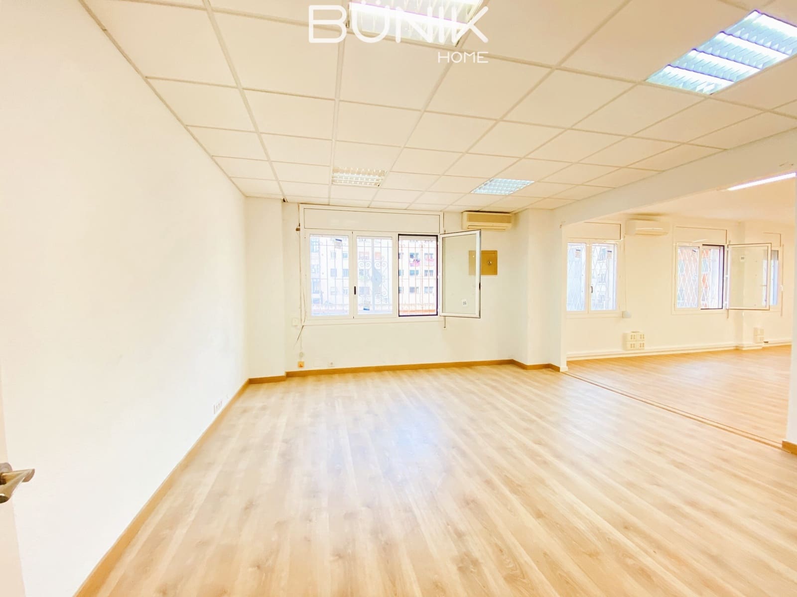 Kantoor te huur in Barcelona stad - € 1.500 (Ref: 9884859)