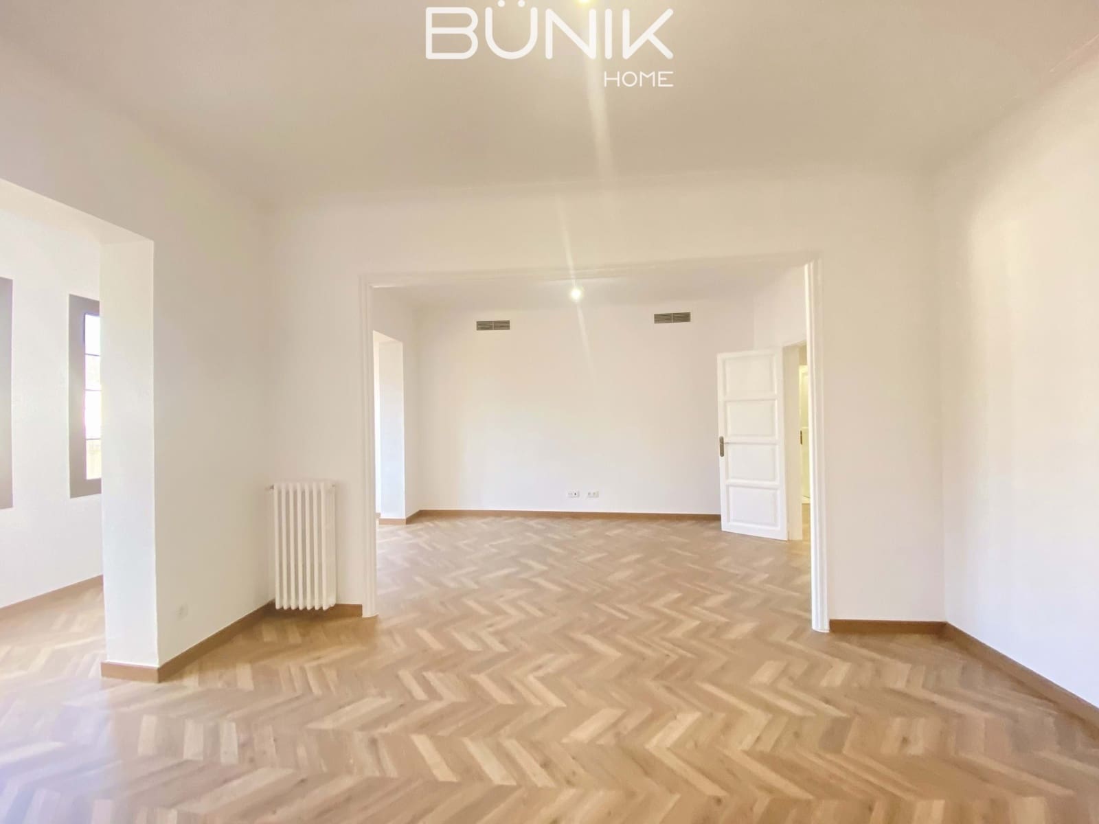 5 slaapkamer Kantoor te huur in Barcelona stad - € 4.000 (Ref: 9884860)