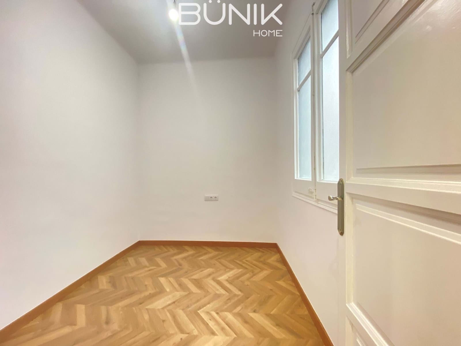 5 slaapkamer Kantoor te huur in Barcelona stad - € 4.000 (Ref: 9884860)