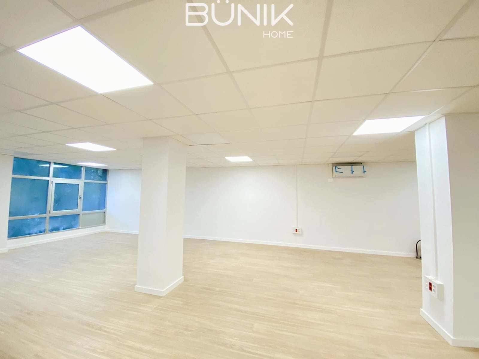 Kontor til leje i Barcelona by med garage - € 850 (Ref: 9884861)
