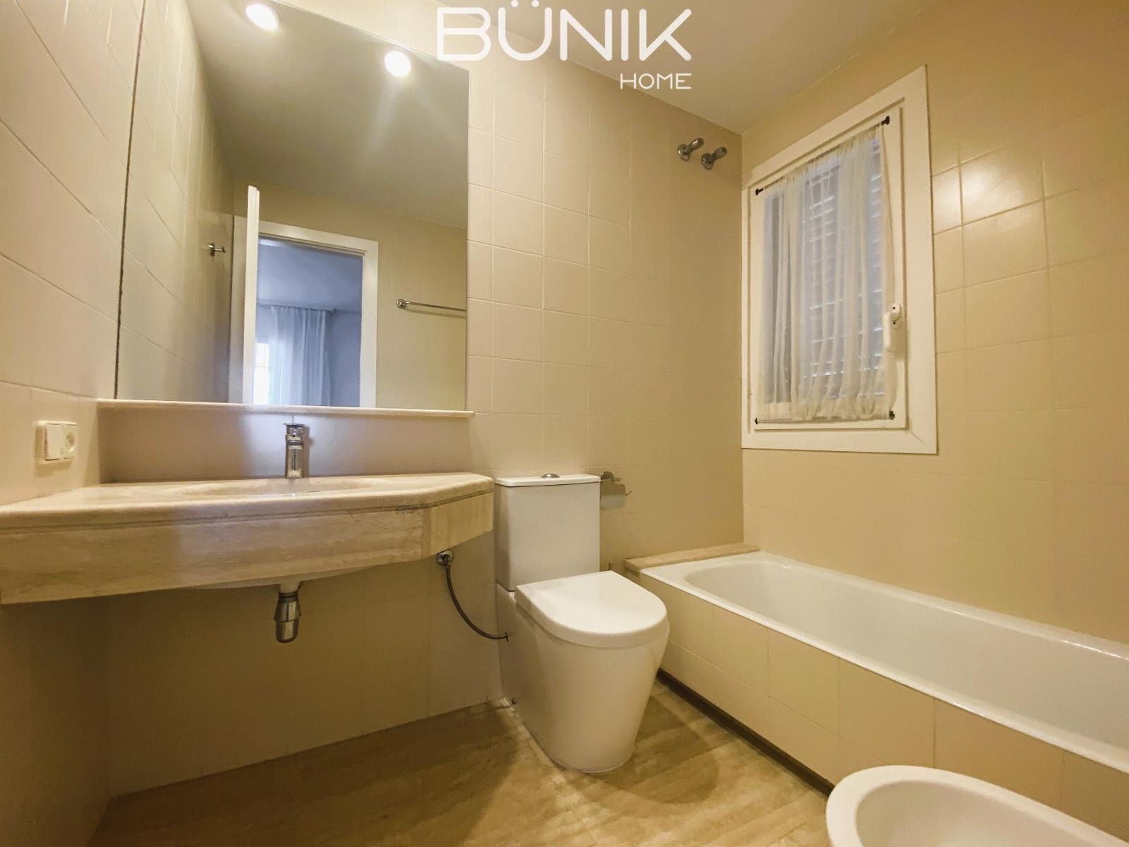 6 sovrum Villa till salu i Sant Vicenc de Montalt med pool garage - 1 750 000 € (Ref: 9884862)