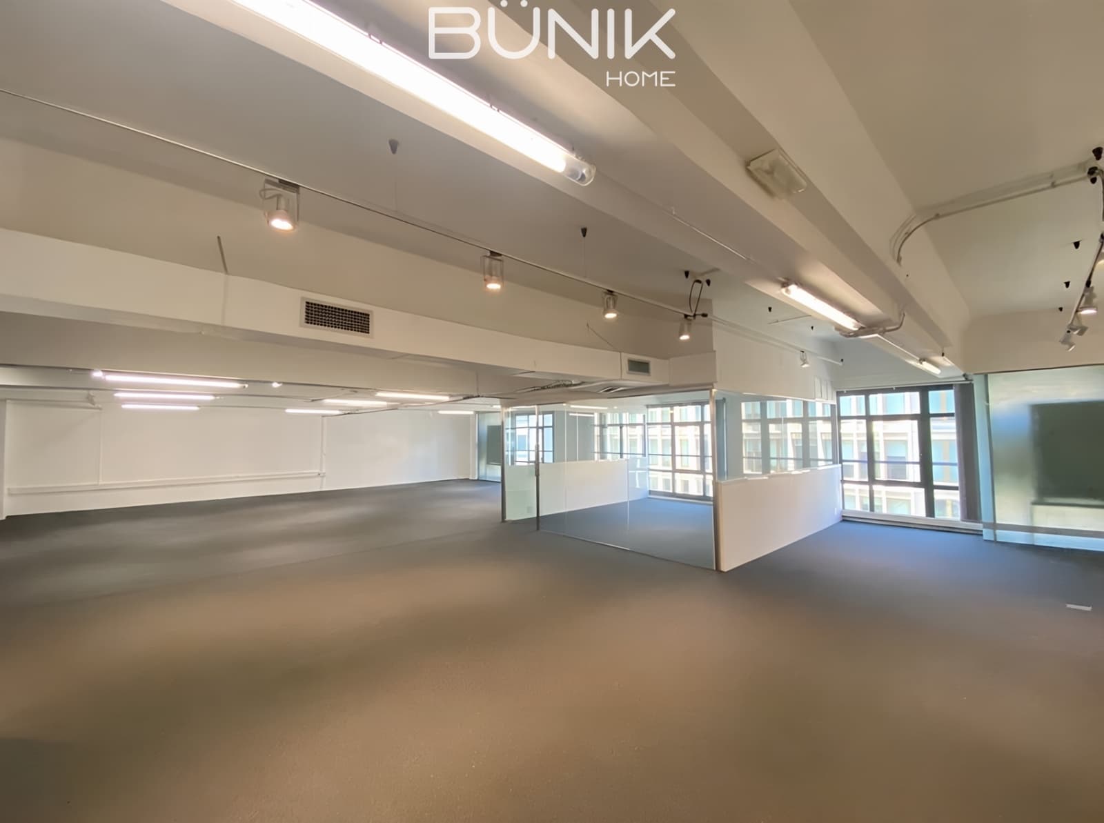 5 quarto Escritório para arrendar em Barcelona cidade - 4 512 € (Ref: 9890419)