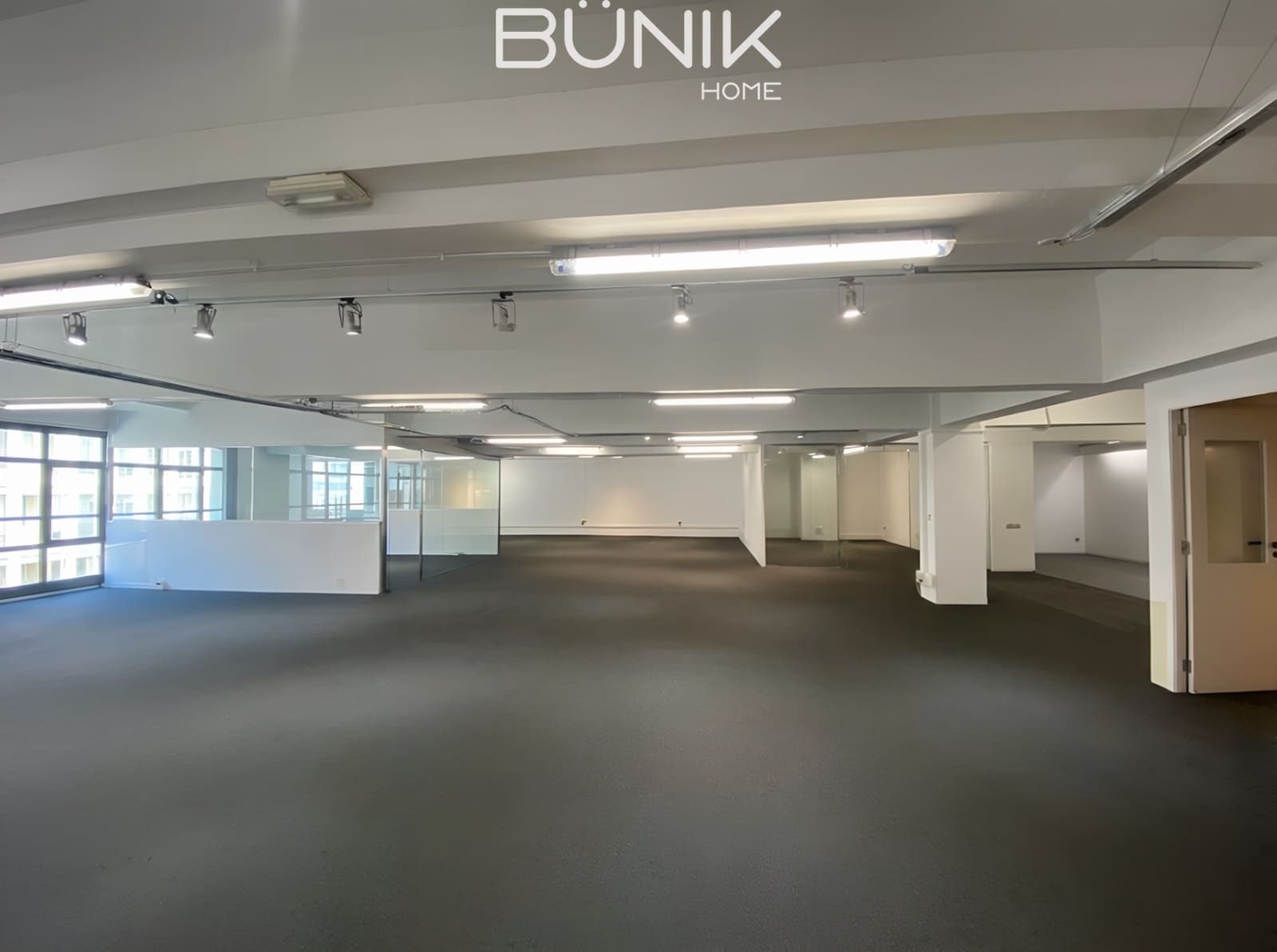 5 quarto Escritório para arrendar em Barcelona cidade - 4 512 € (Ref: 9890419)