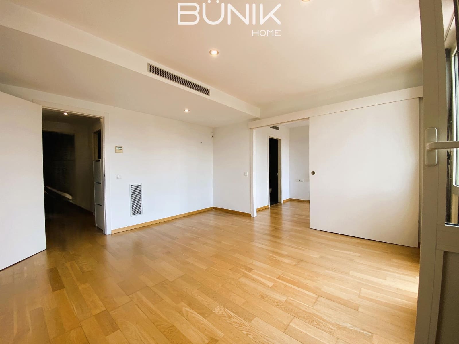 2 bedroom Apartment for sale in Barcelona city - € 750,000 (Ref: 9895442)