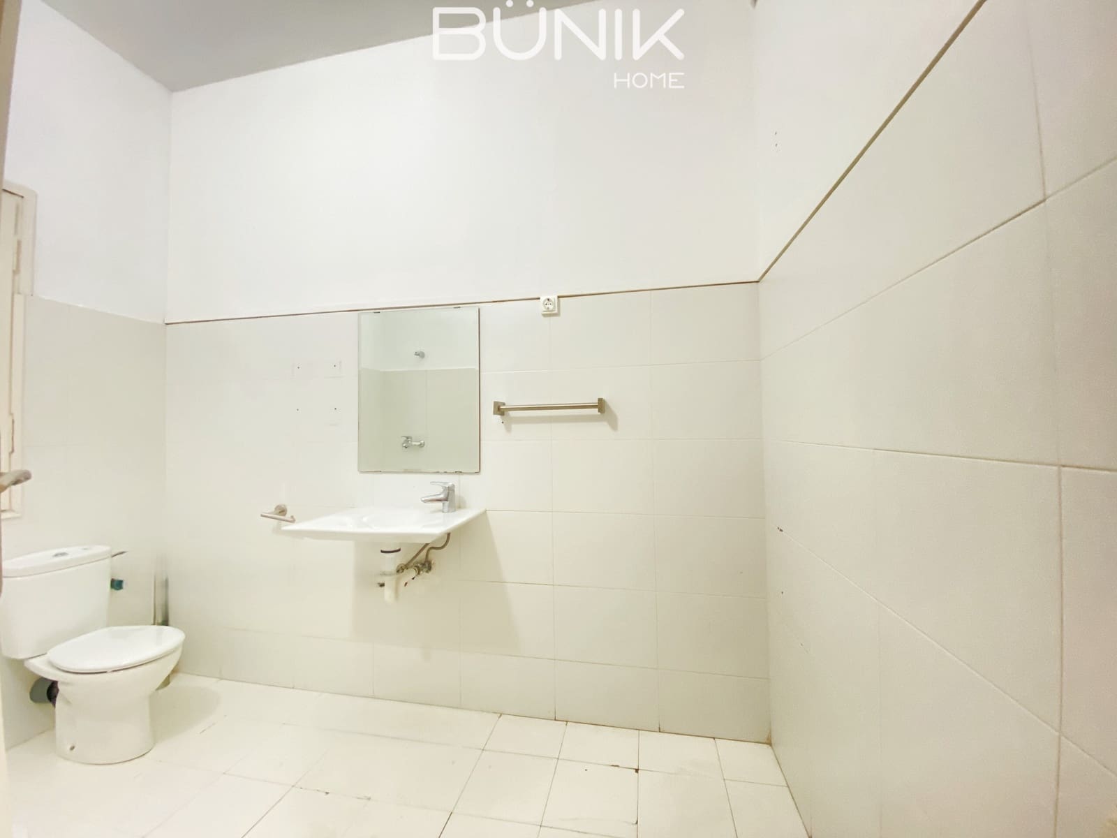7 slaapkamer Kantoor te huur in Barcelona stad - € 3.060 (Ref: 9904710)