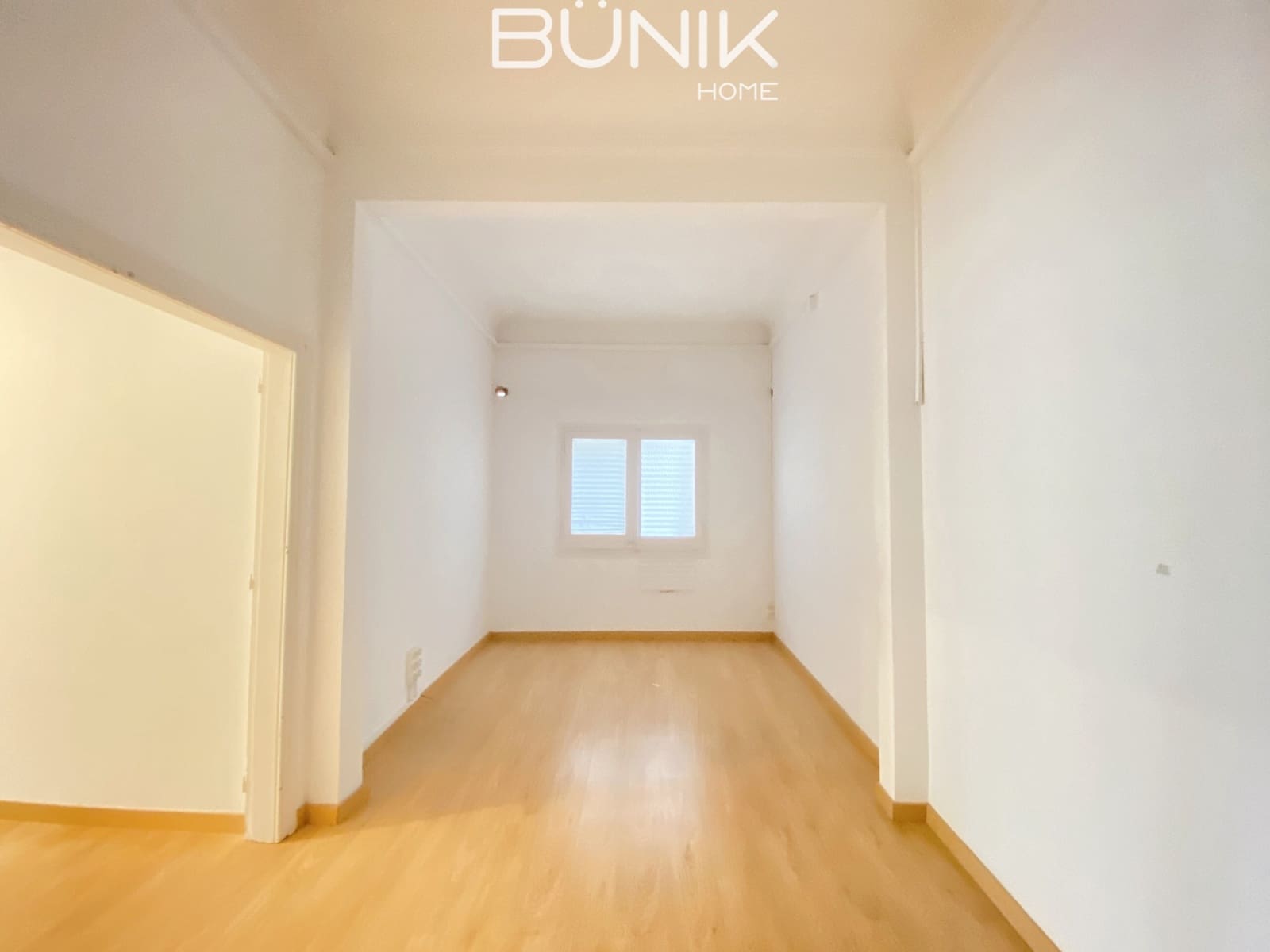 7 slaapkamer Kantoor te huur in Barcelona stad - € 3.060 (Ref: 9904710)