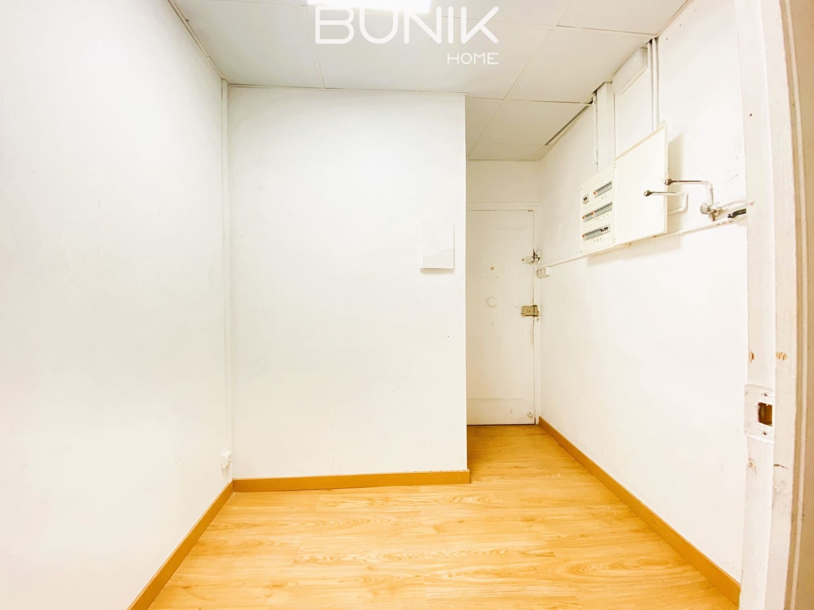 7 slaapkamer Kantoor te huur in Barcelona stad - € 3.060 (Ref: 9904710)