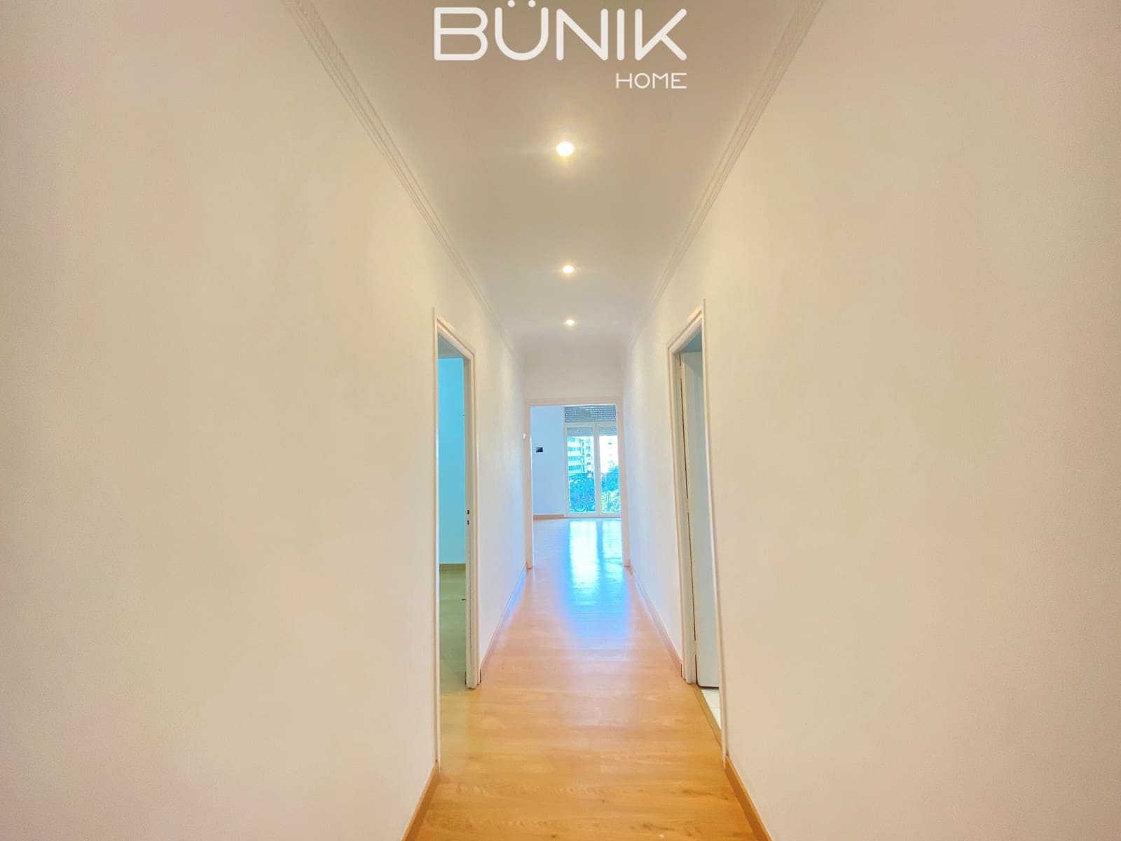 7 slaapkamer Kantoor te huur in Barcelona stad - € 3.060 (Ref: 9904710)