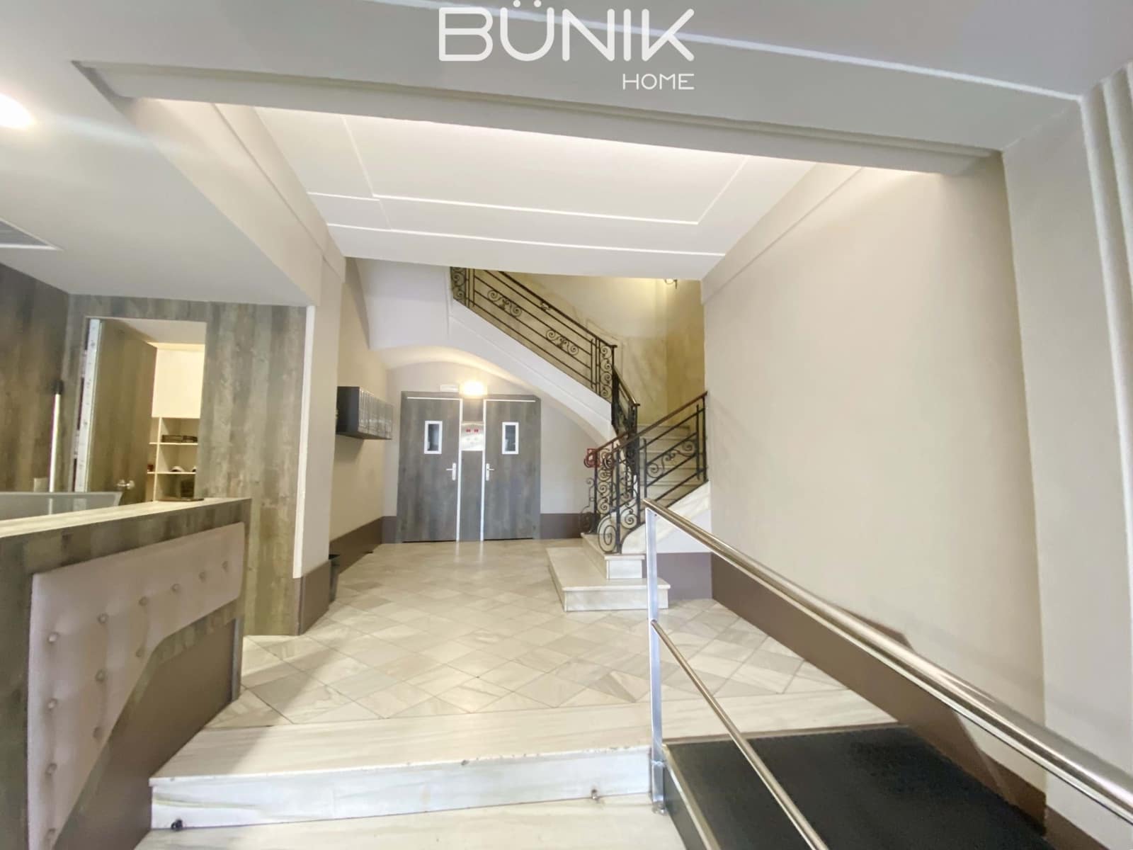 7 slaapkamer Kantoor te huur in Barcelona stad - € 3.060 (Ref: 9904710)