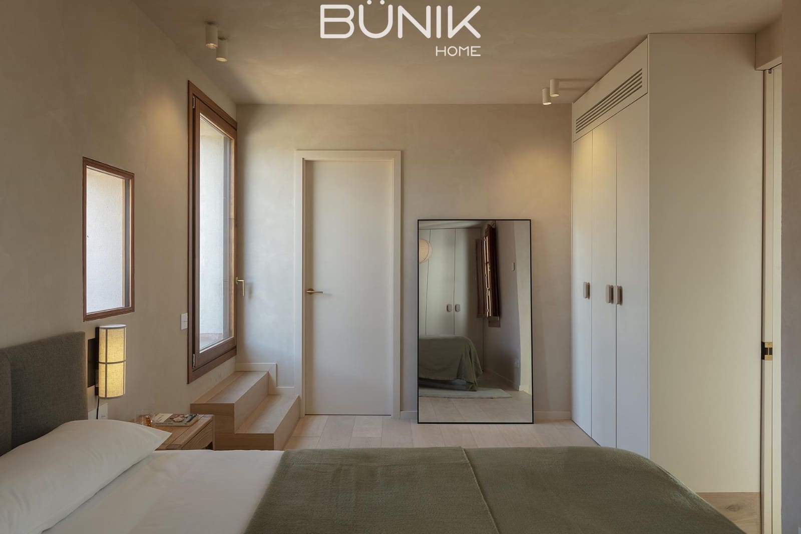 2 bedroom Apartment for sale in Barcelona city - € 1,495,000 (Ref: 9904712)