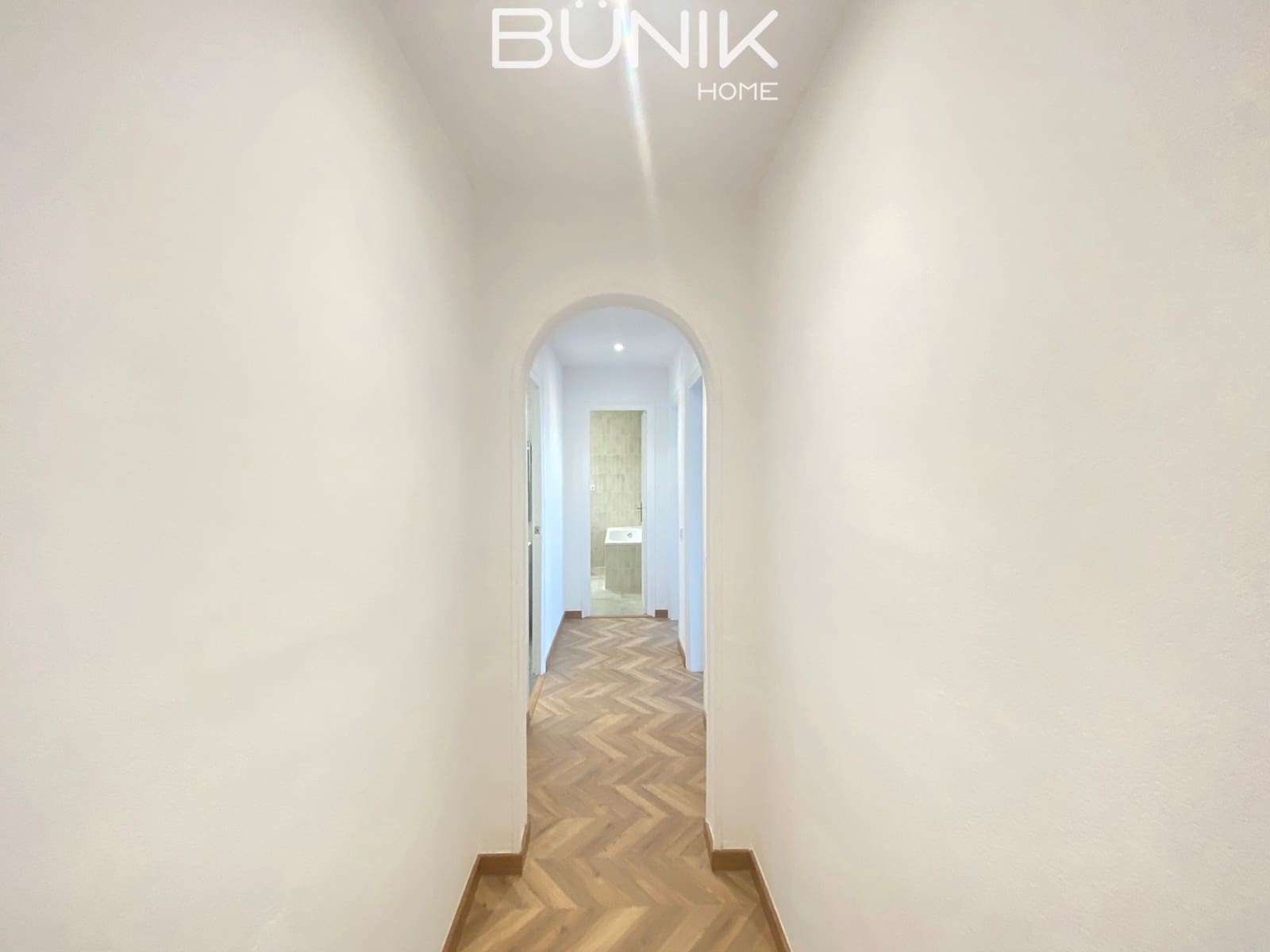 5 bedroom Flat for rent in Barcelona city - € 4,000 (Ref: 9921511)