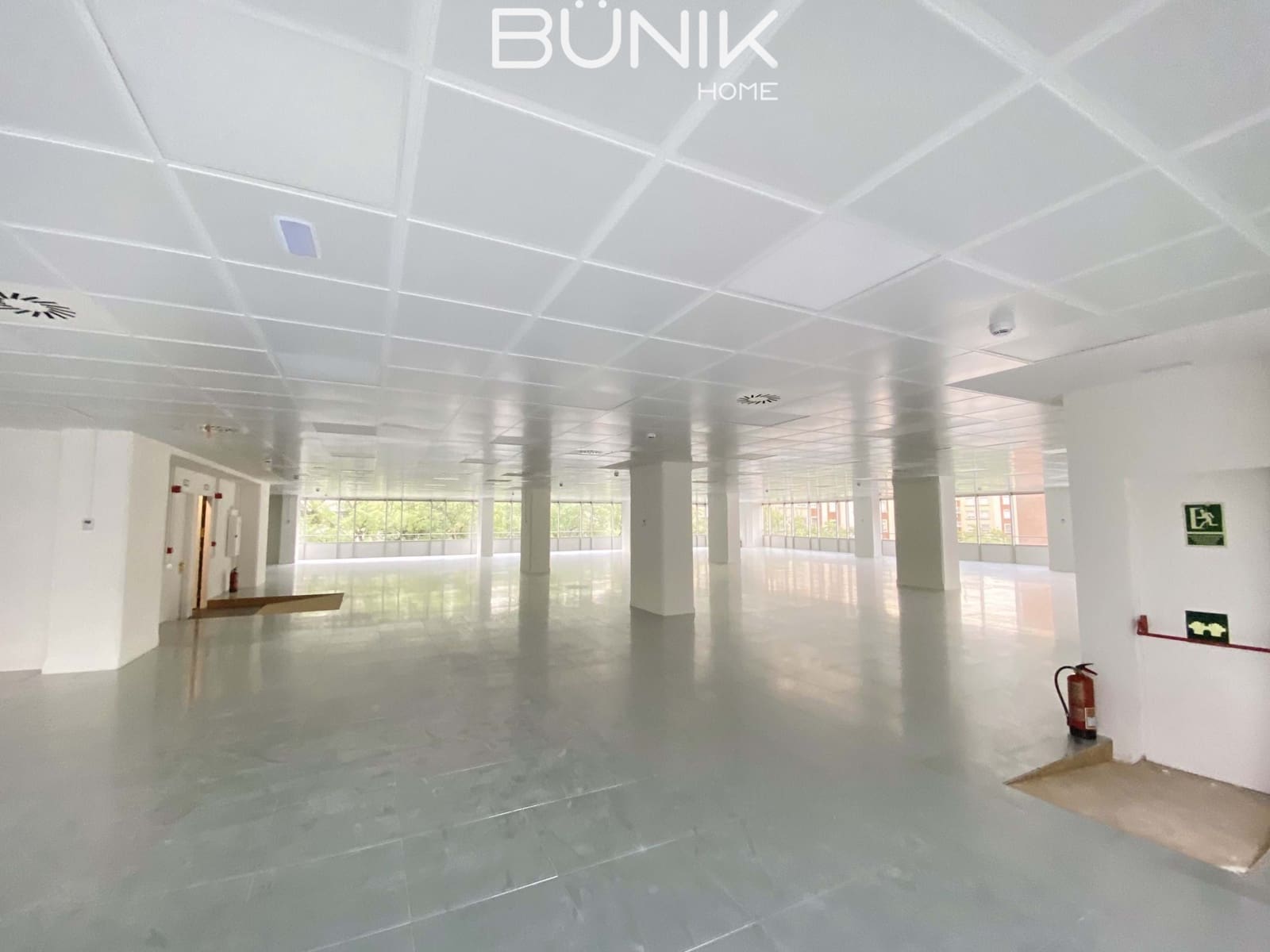 Kontor til leje i Barcelona by med garage - € 11.144 (Ref: 9928560)