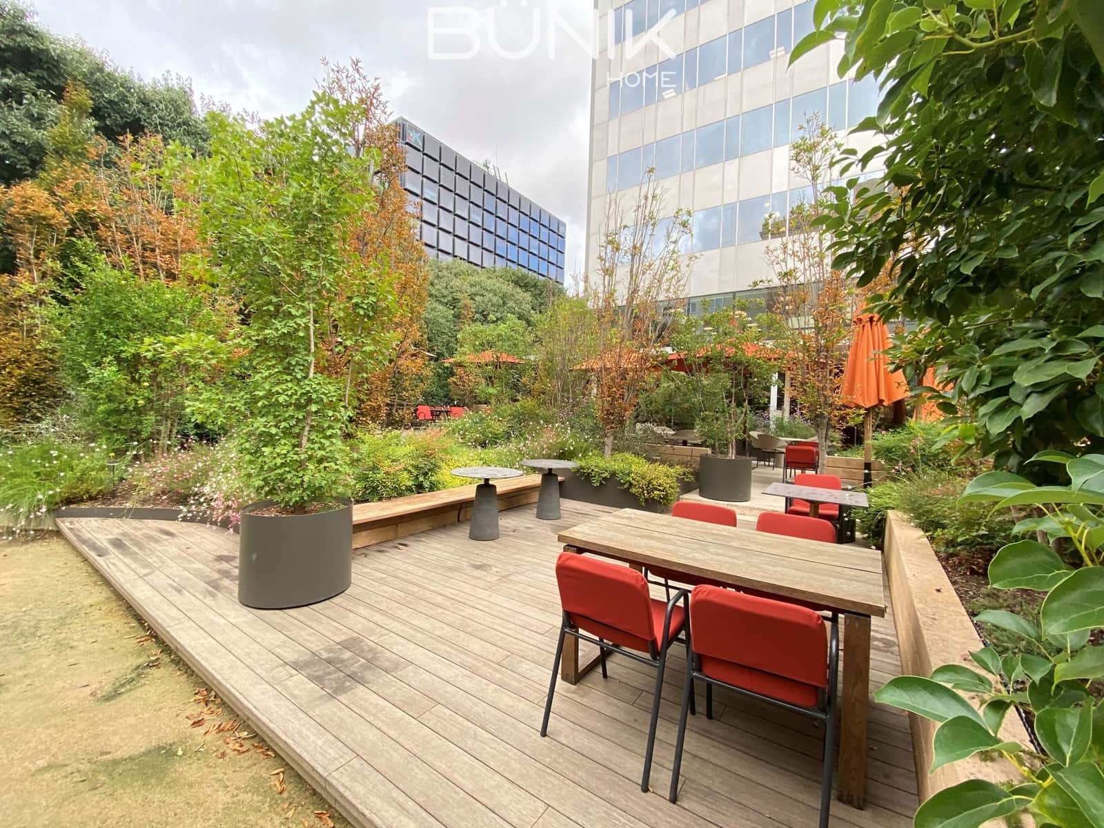 Kontor til leje i Barcelona by med garage - € 11.144 (Ref: 9928560)