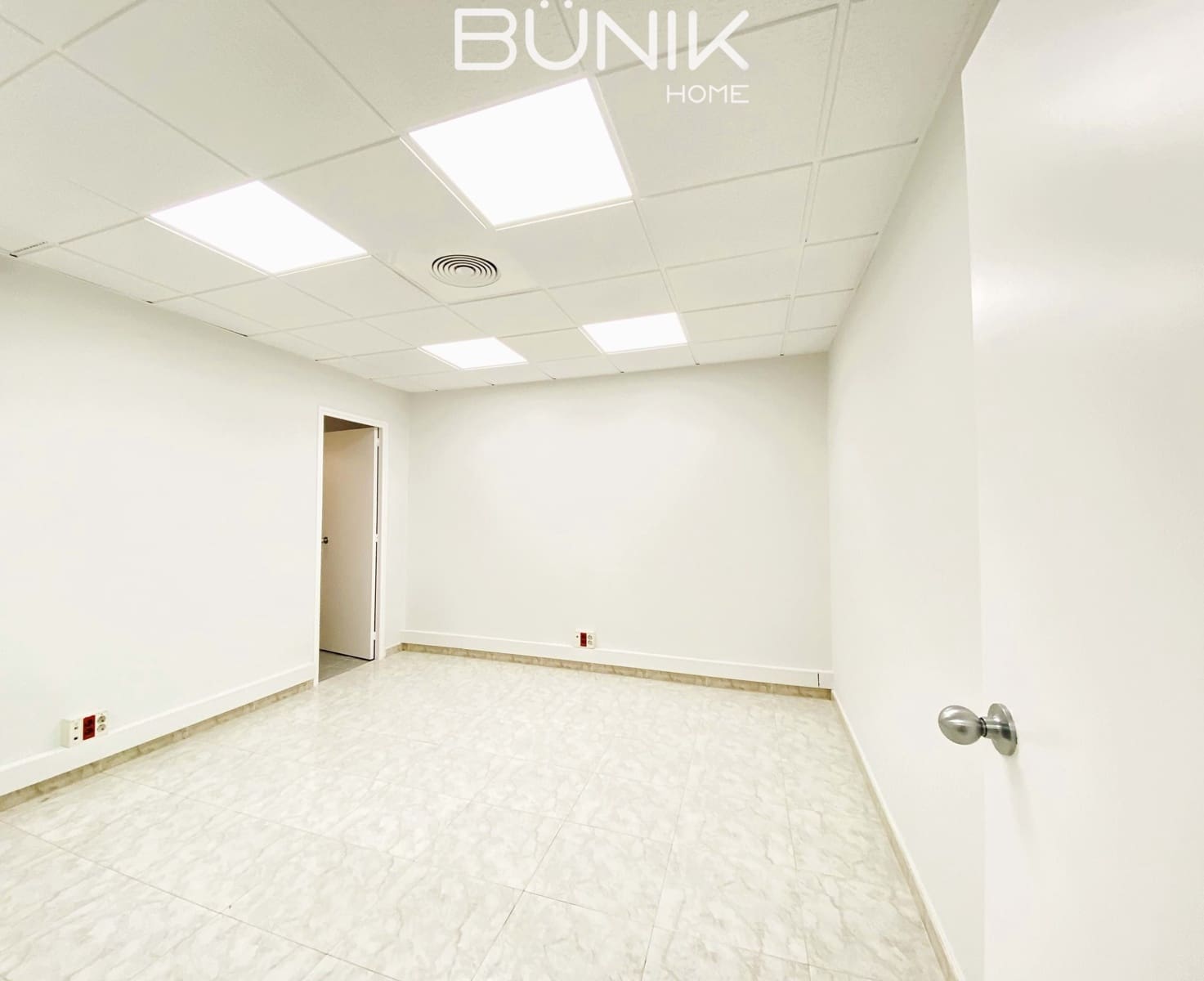 5 makuuhuone Toimisto vuokrattavana paikassa Barcelona kaupunki mukana 
autotalli - 1 650 € (Ref: 9935298)
