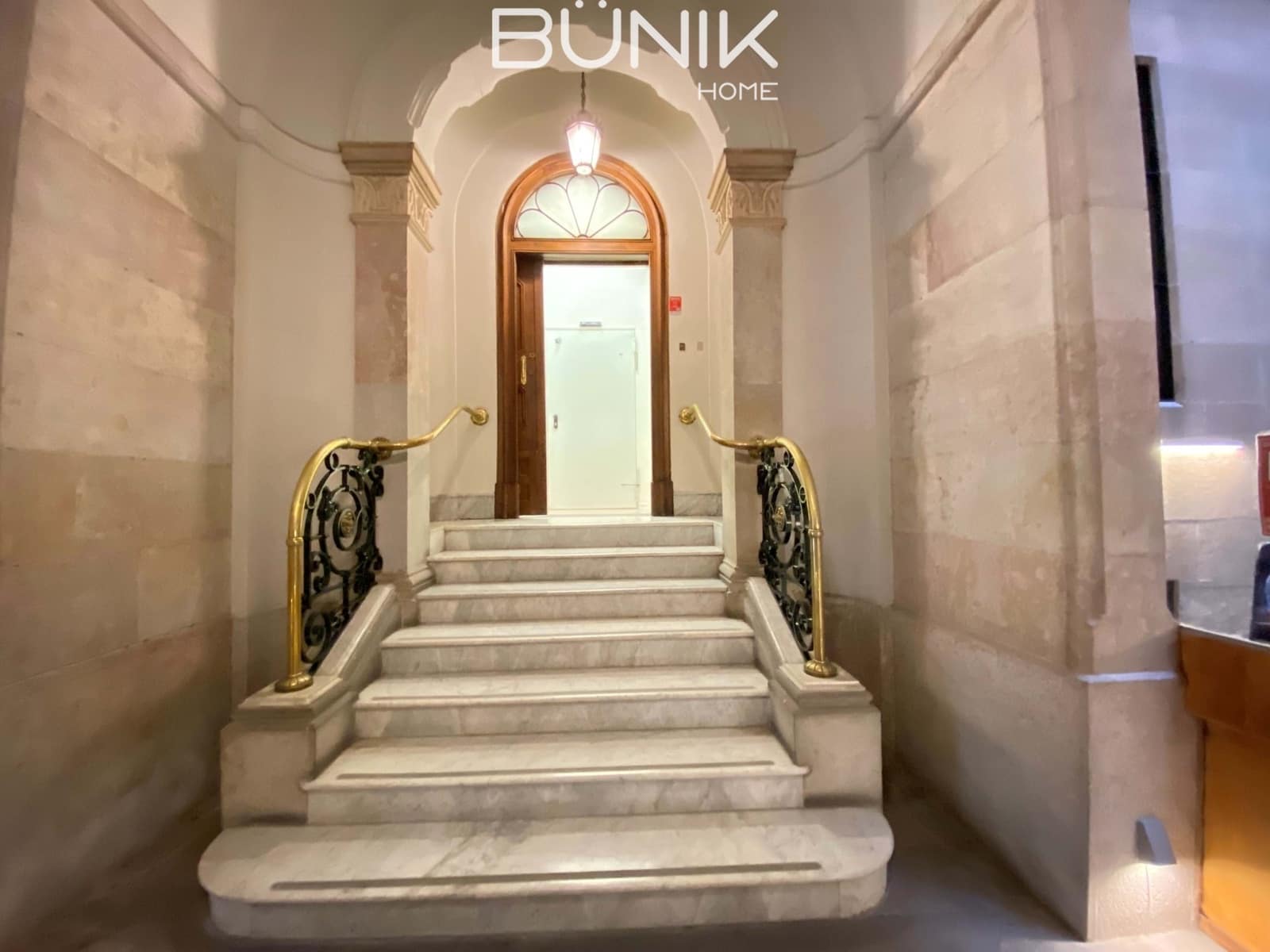 5 makuuhuone Toimisto vuokrattavana paikassa Barcelona kaupunki mukana 
autotalli - 1 650 € (Ref: 9935298)