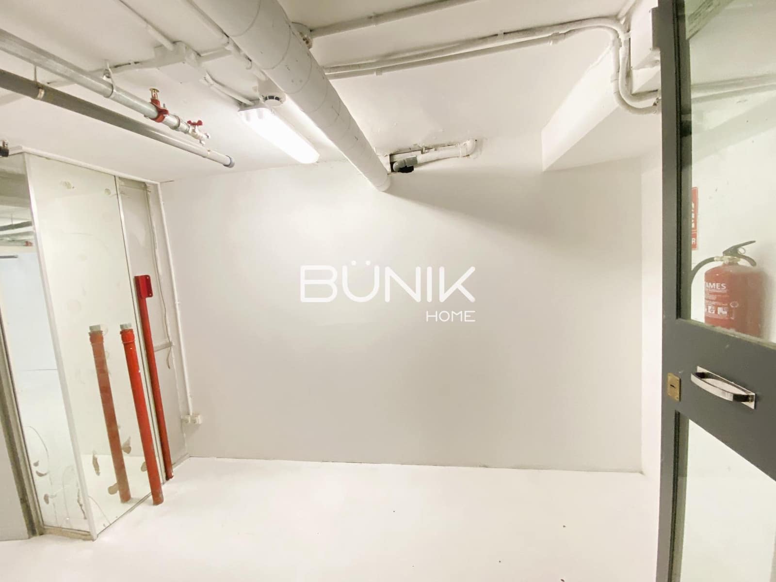 2 bedroom Commercial for rent in Barcelona city - € 3,320 (Ref: 9939126)