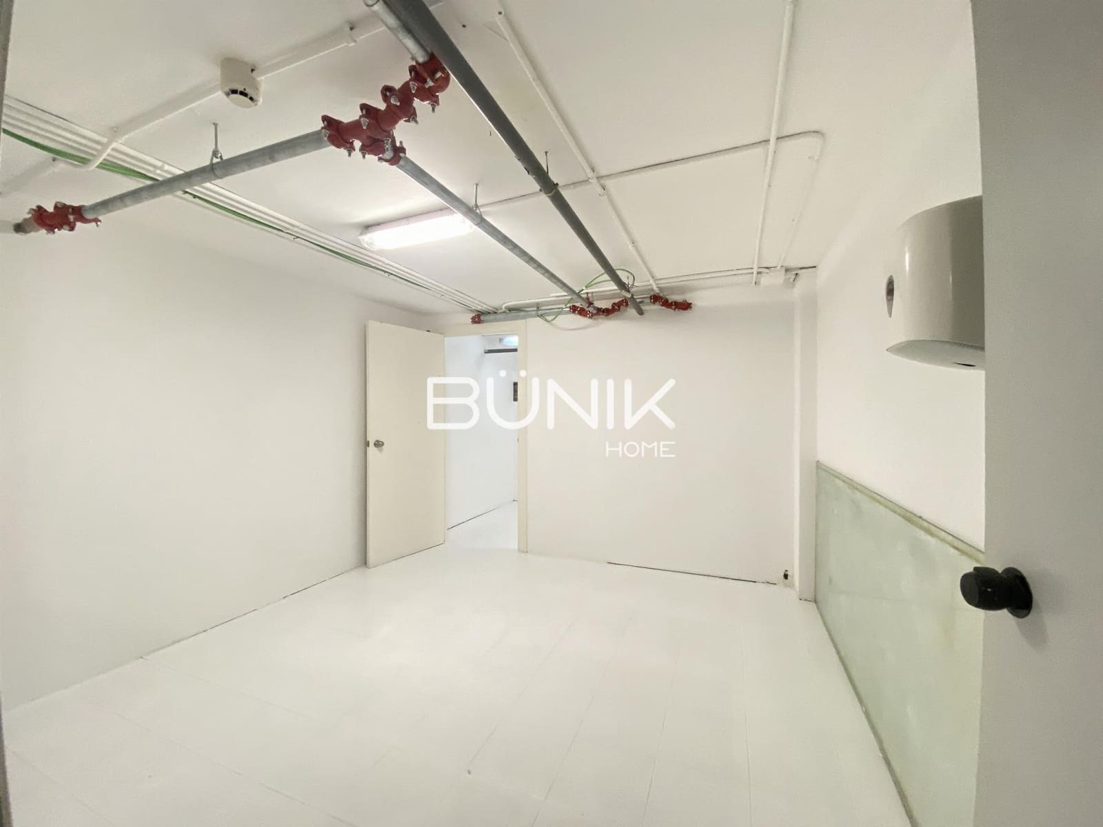 2 bedroom Commercial for rent in Barcelona city - € 3,320 (Ref: 9939126)