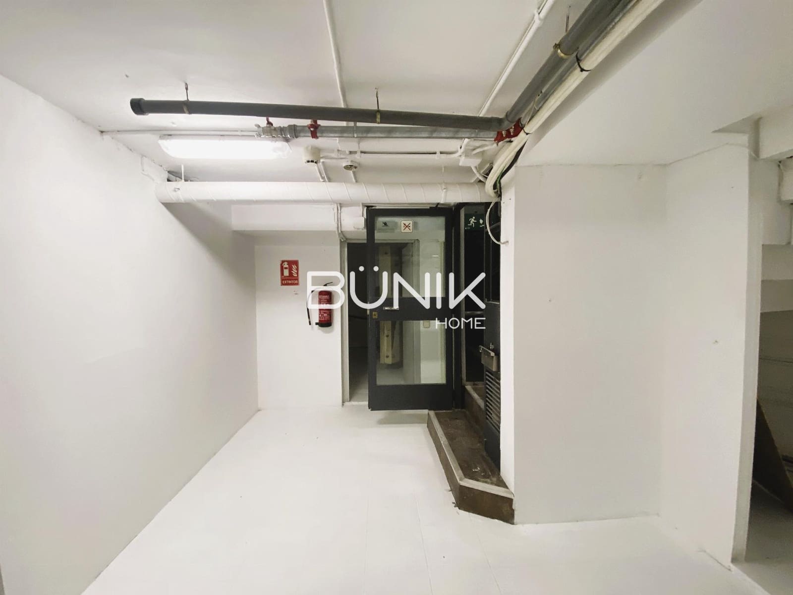 2 bedroom Commercial for rent in Barcelona city - € 3,320 (Ref: 9939126)