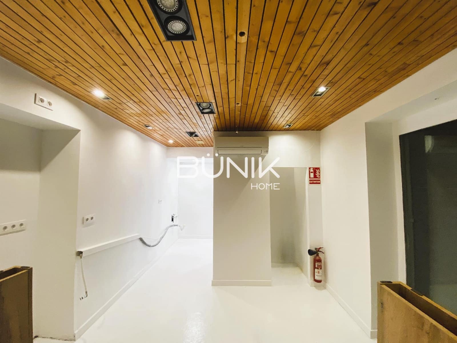 2 bedroom Commercial for rent in Barcelona city - € 3,320 (Ref: 9939126)