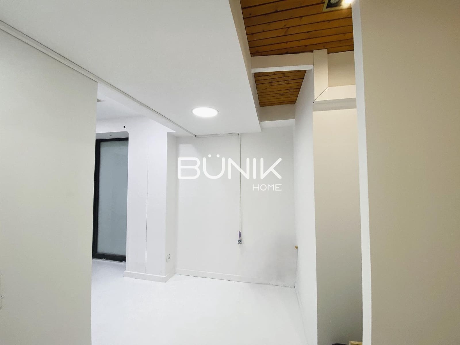 2 bedroom Commercial for rent in Barcelona city - € 3,320 (Ref: 9939126)
