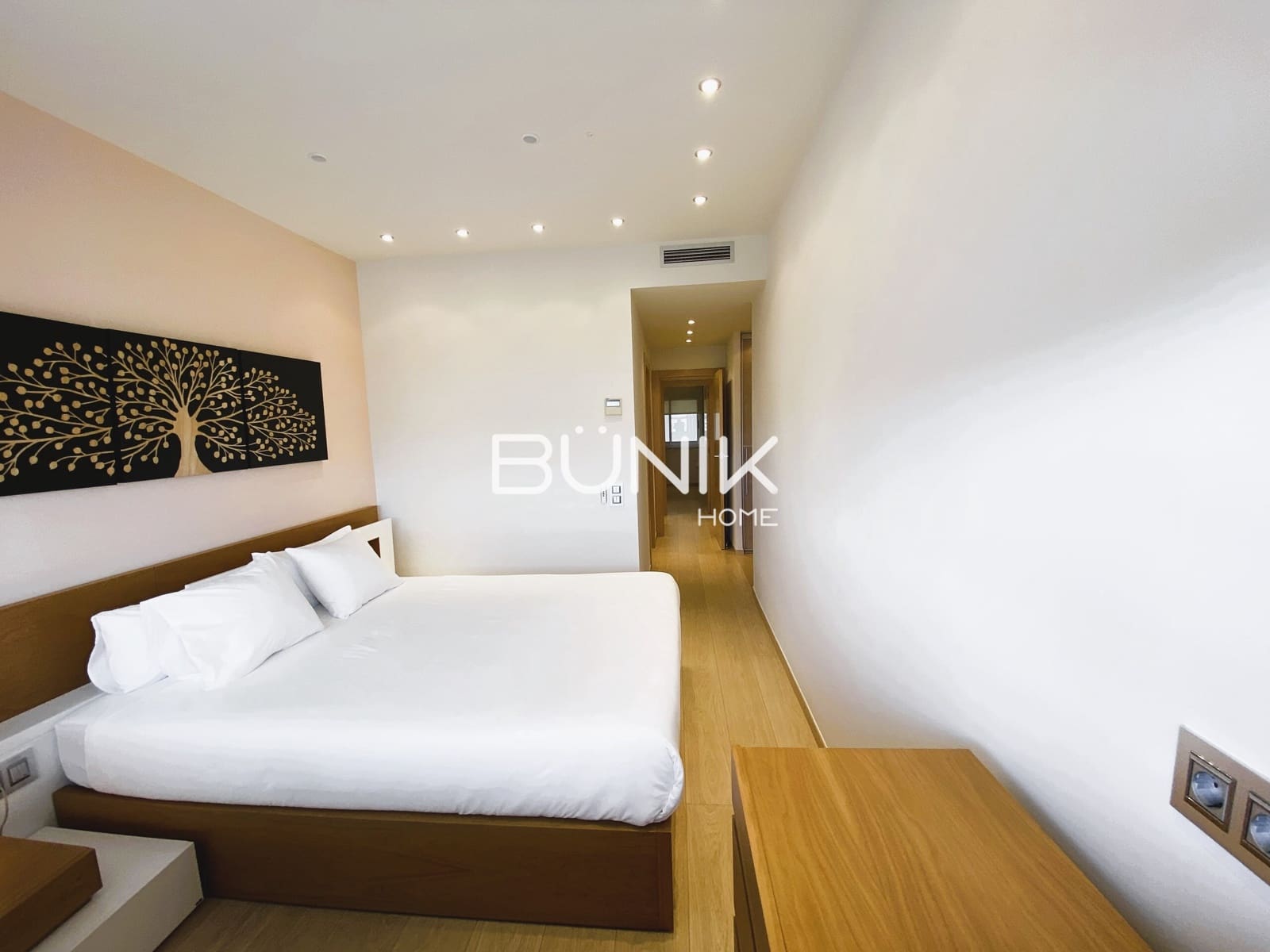 Piso de 4 habitaciones en Barcelona ciudad en alquiler con garaje - 2.950 € (Ref: 9942561)