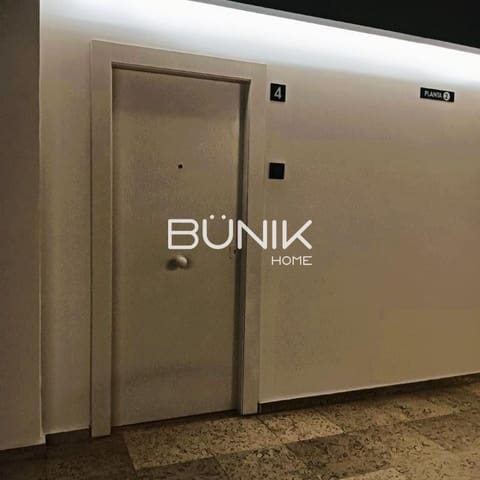 Escritório para arrendar em La Nova Esquerra de L'Eixample, Barcelona cidade com garagem - 925 € (Ref: 9944936)