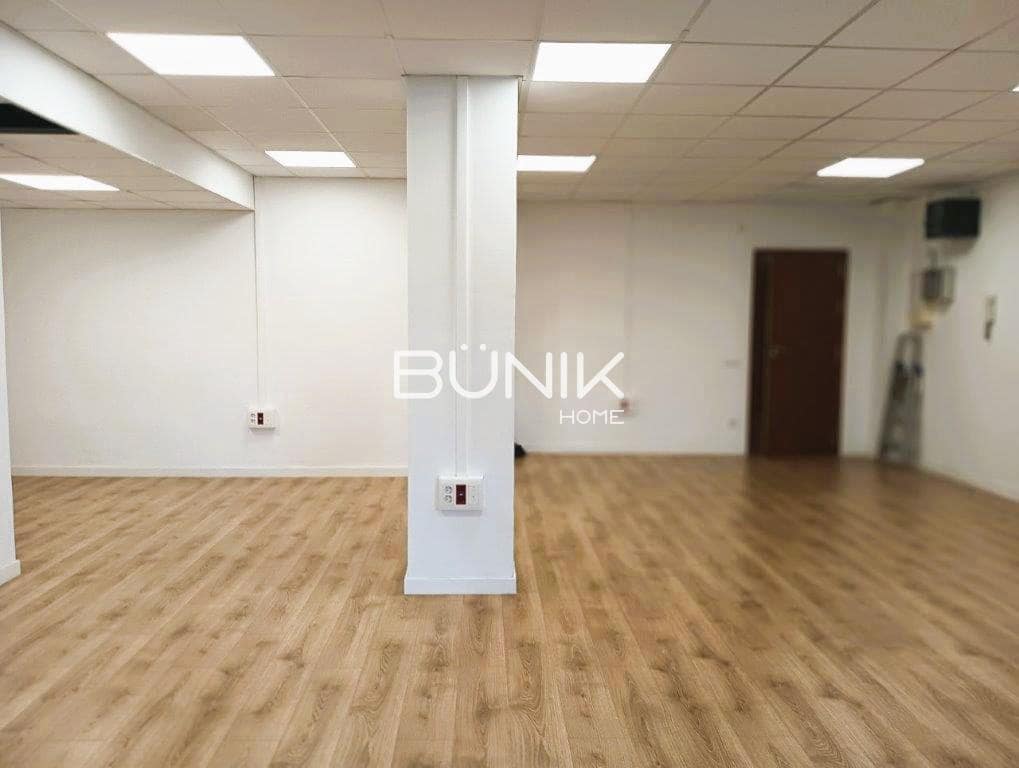 Escritório para arrendar em Barcelona cidade com garagem - 925 € (Ref: 9944936)