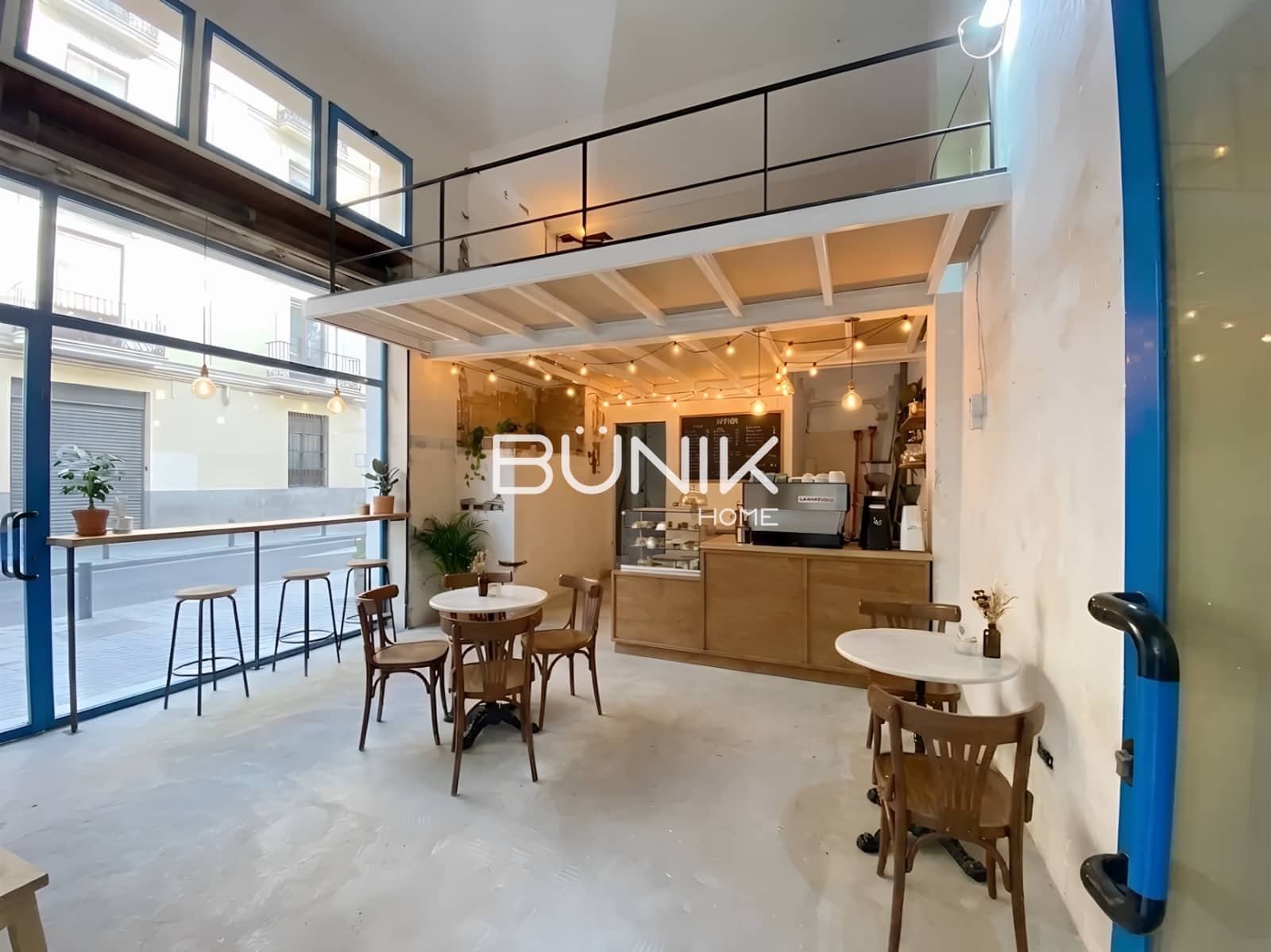 2 bedroom Commercial for rent in Barcelona city - € 1,400 (Ref: 9944937)