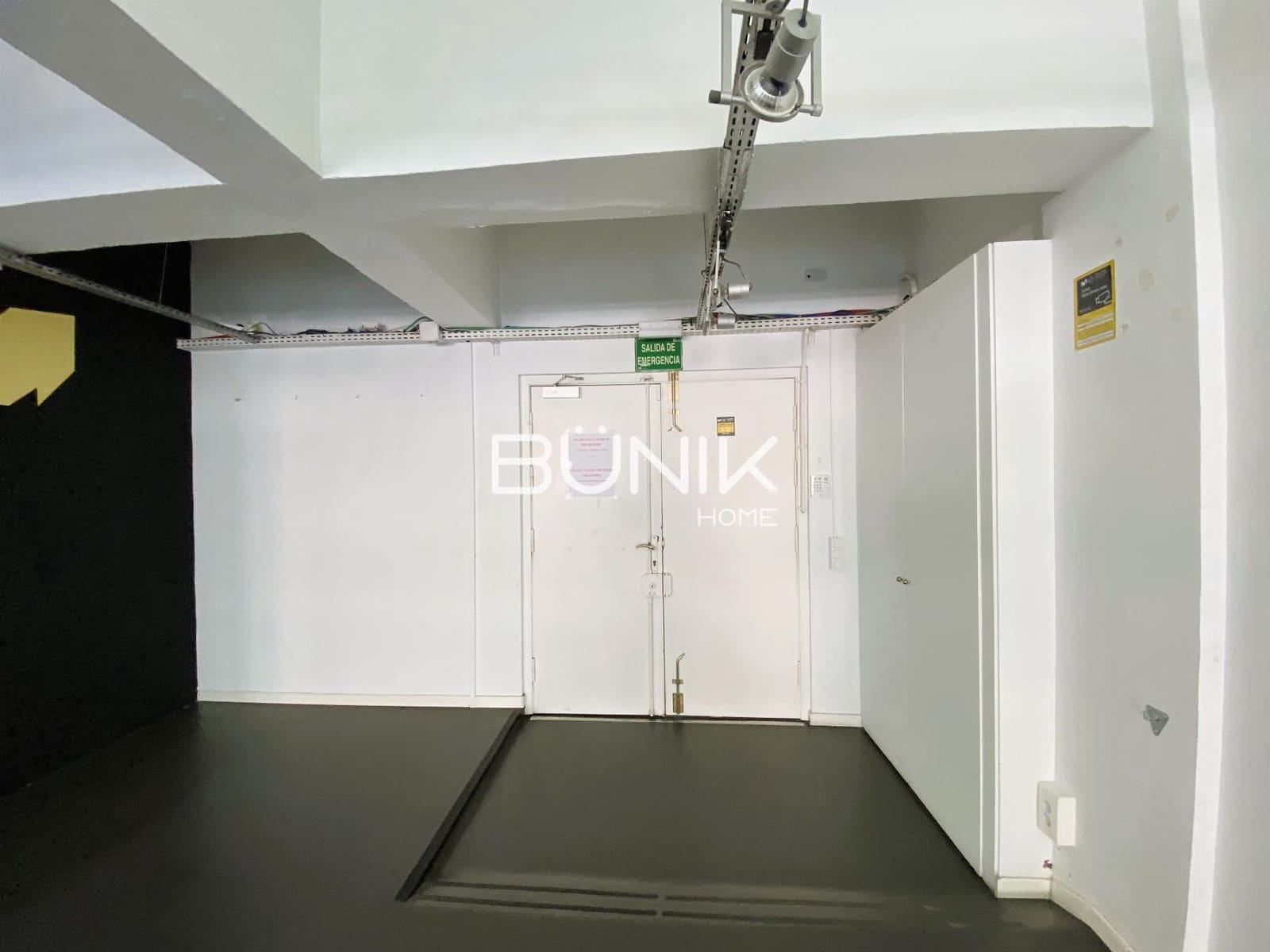 5 bedroom Office for rent in Barcelona city - € 3,650 (Ref: 9956634)
