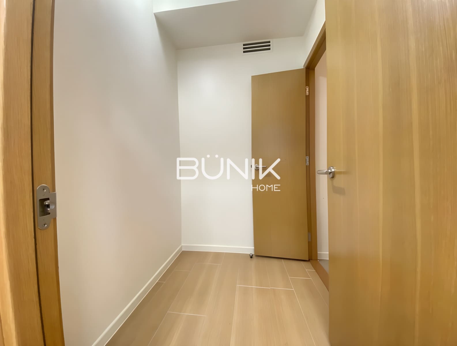 1 sypialnia Komercyjne na sprzedaż w Miasto Barcelona - 187 000 € (Ref: 9956635)