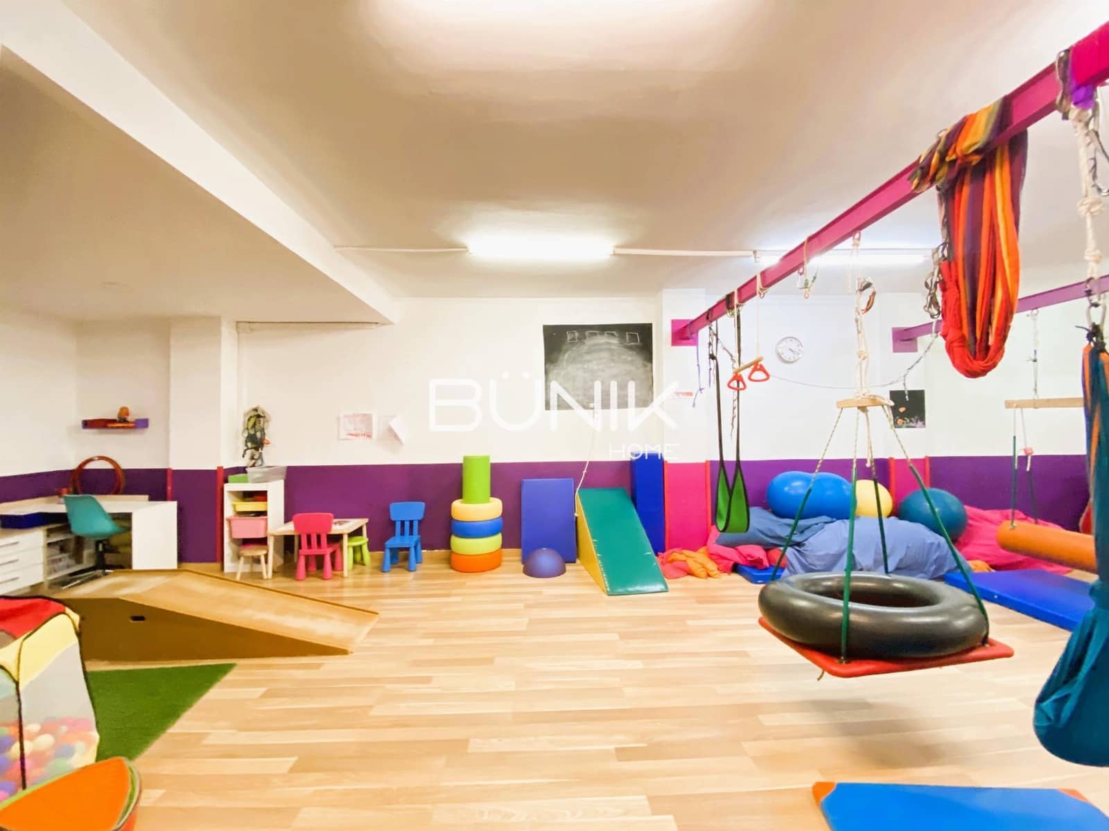 1 sypialnia Komercyjne na sprzedaż w Miasto Barcelona - 187 000 € (Ref: 9956635)