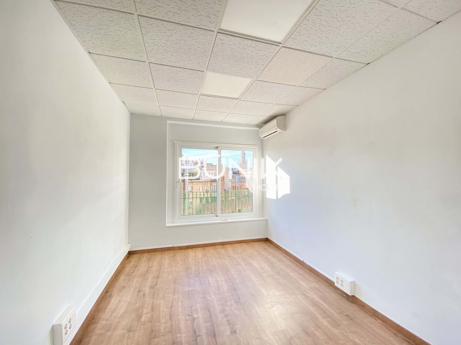 3 sypialnia Biuro do wynajęcia w Miasto Barcelona z garażem - 2 000 € (Ref: 9956636)
